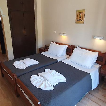 Phivos Hotel パレオカストリッツア エクステリア 写真