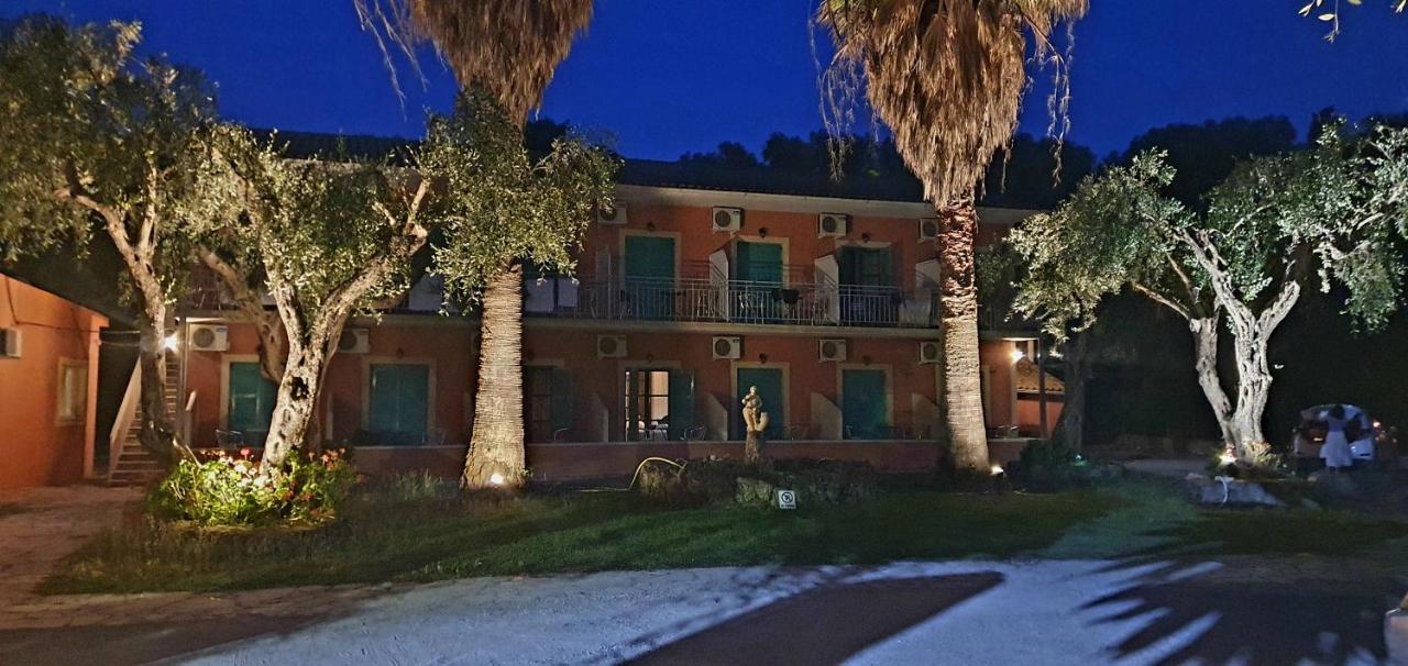 Phivos Hotel パレオカストリッツア エクステリア 写真