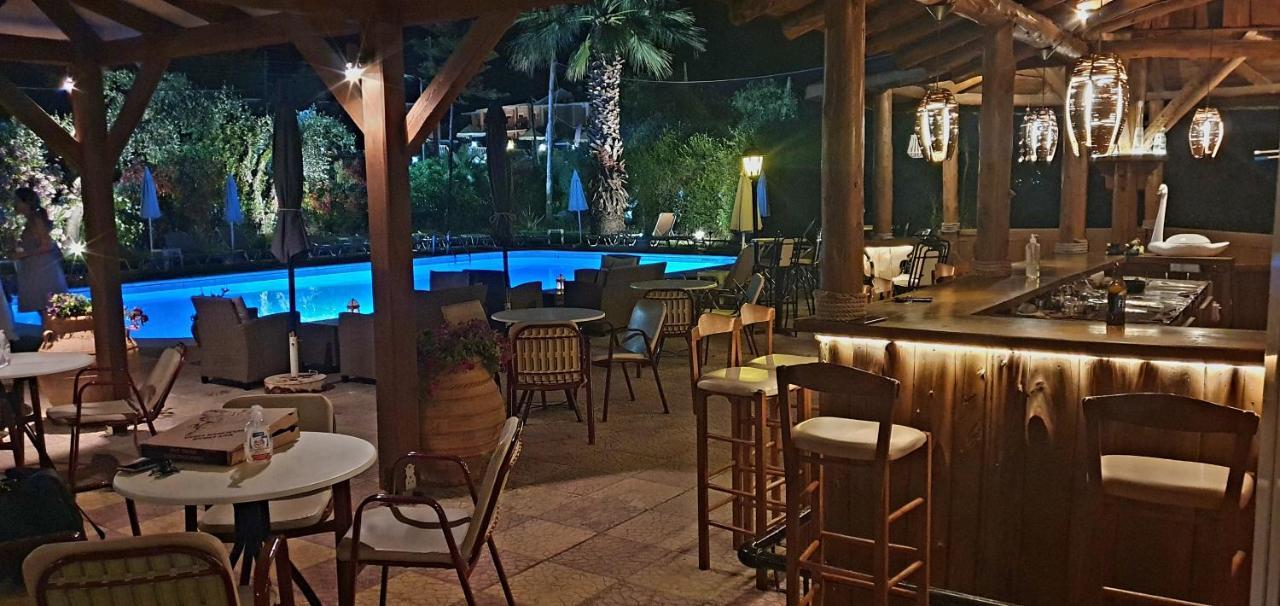 Phivos Hotel パレオカストリッツア エクステリア 写真